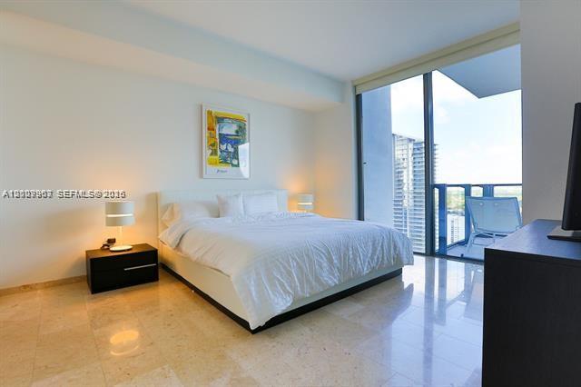68 Southeast 6th Street, Unit 3210 Miami, FL 33131 - Photo 8 of 23