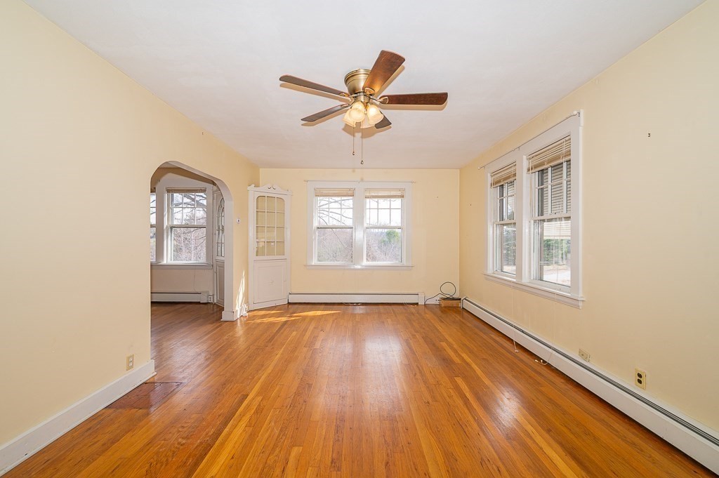 223 Whitins Road Sutton, MA 01590 - Photo 11 of 30