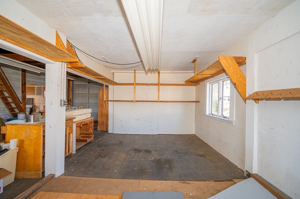223 Whitins Road Sutton, MA 01590 - Photo 22 of 30