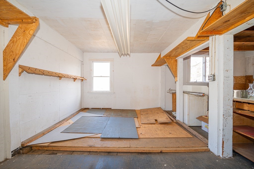223 Whitins Road Sutton, MA 01590 - Photo 23 of 30