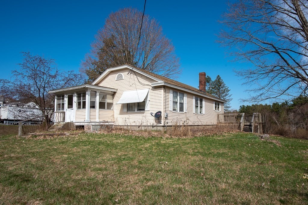 223 Whitins Road Sutton, MA 01590 - Photo 3 of 30