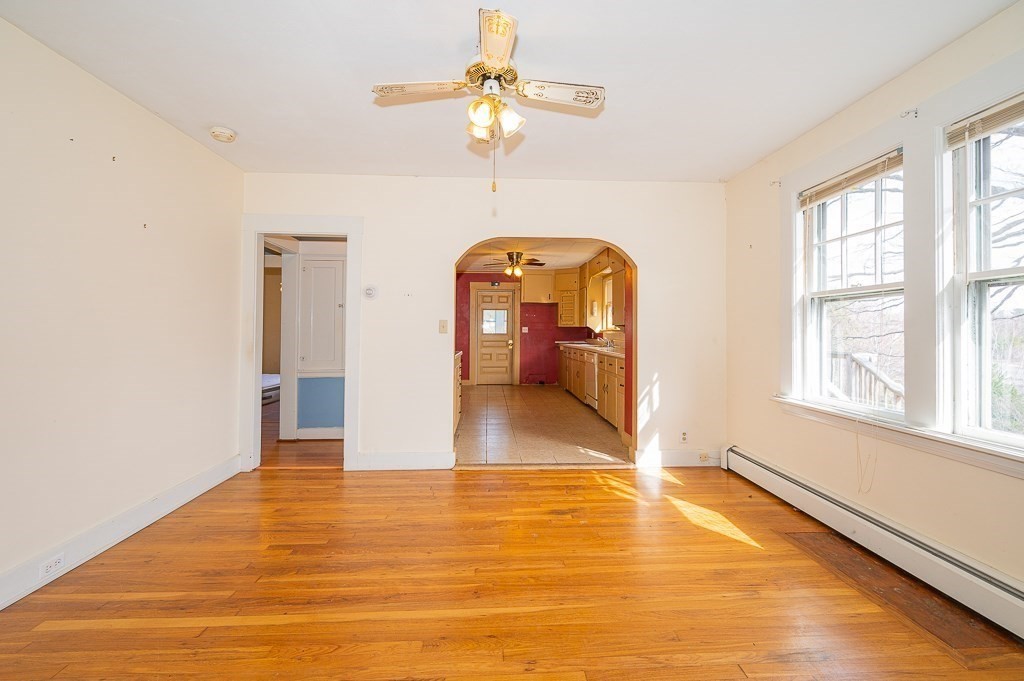 223 Whitins Road Sutton, MA 01590 - Photo 8 of 30