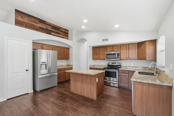 $2,500 | 9625 West Runion Drive, Peoria, AZ 85382