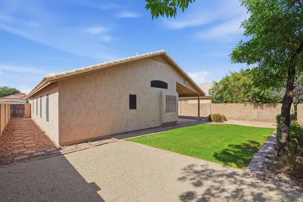 $2,500 | 9625 West Runion Drive, Peoria, AZ 85382