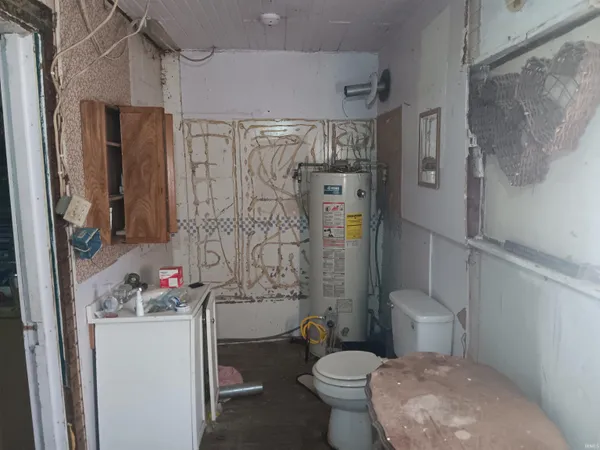 $29,900 | 305 Giltner Street, Oaktown, IN 47561