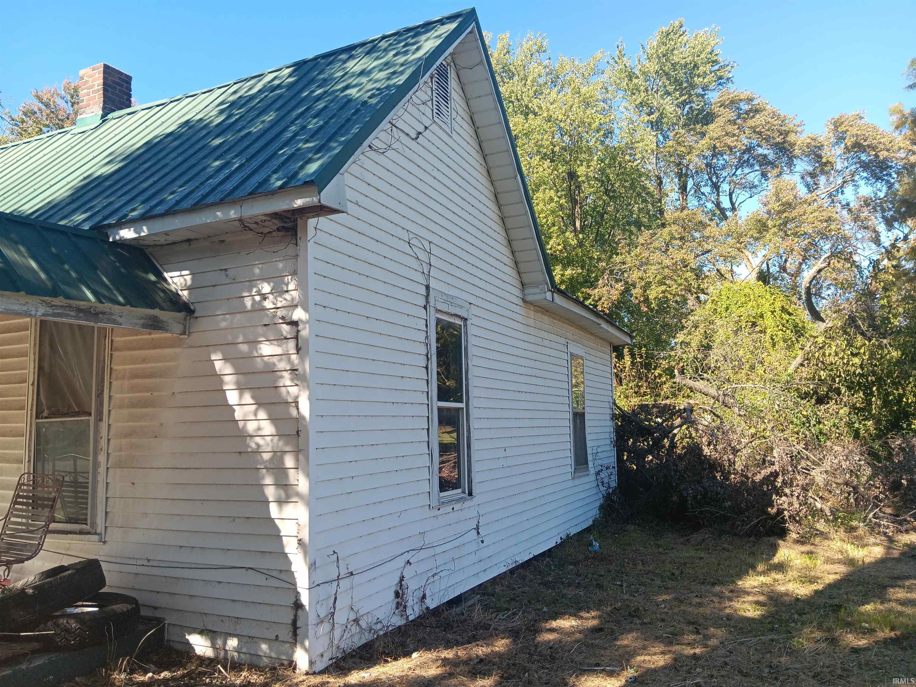 305 Giltner Street Oaktown, IN 47561 - Photo 3 of 20