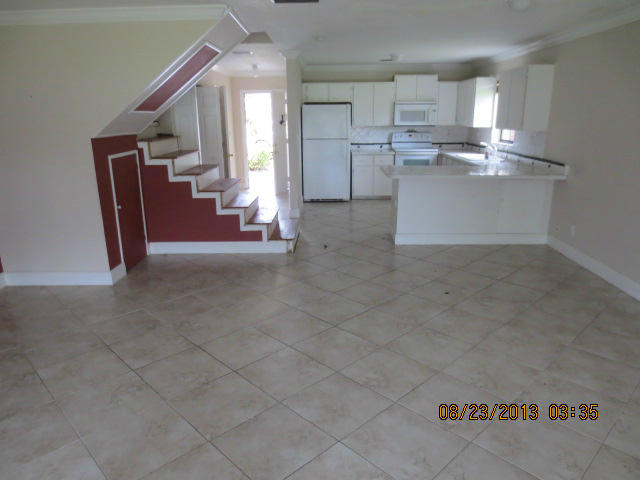 23359 Southwest 55th Way, Unit A Boca Raton, FL 33433 - Photo 3 of 14 p 292