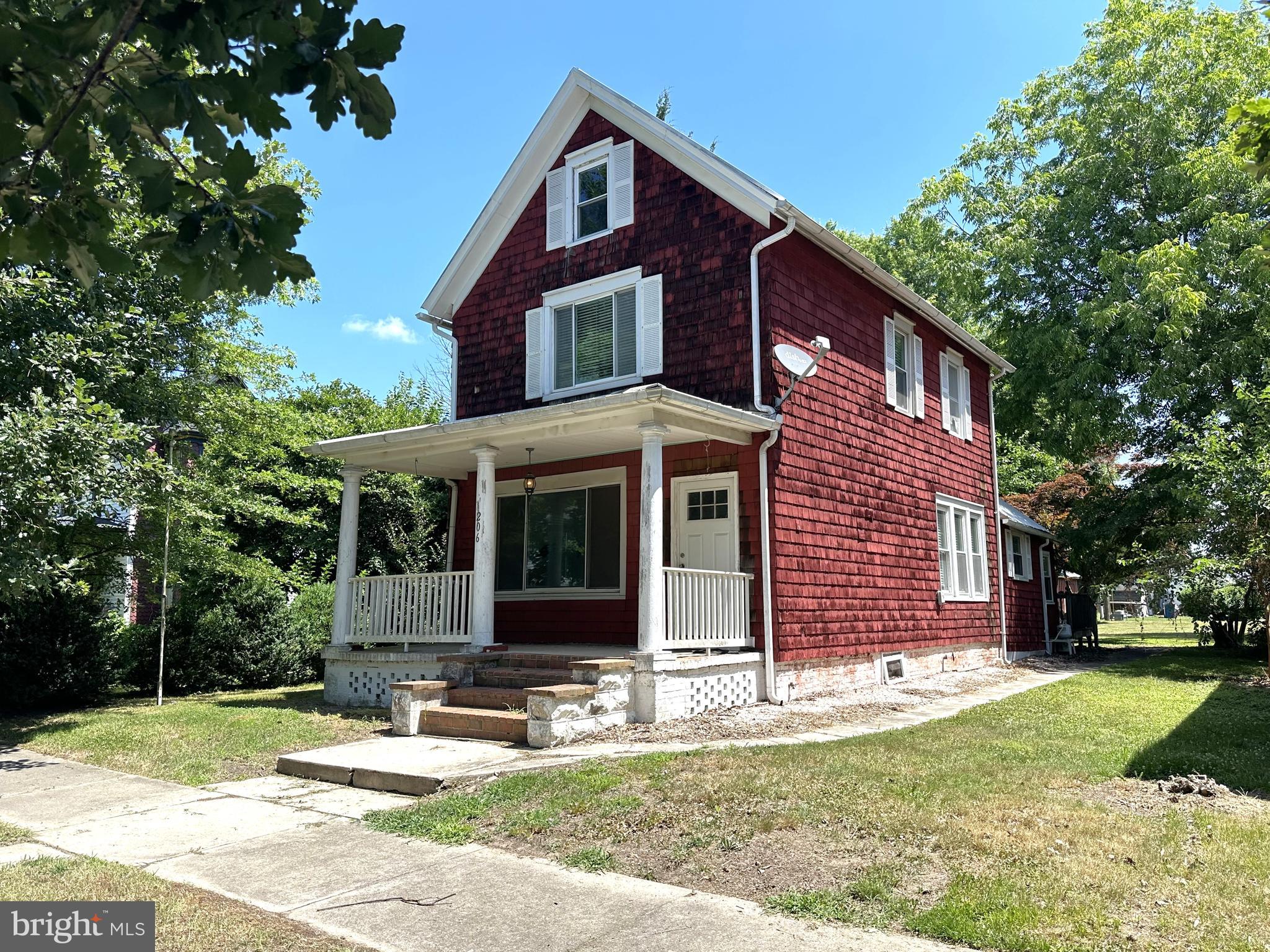 206 Maple Avenue Ridgely, MD 21660 - Photo 1 of 19 Just needs a little TLC to shine