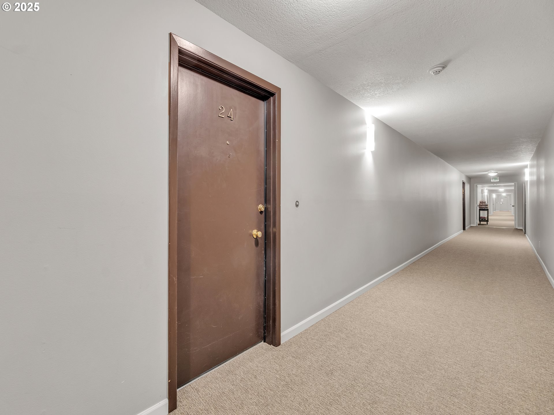 4460 Southwest Scholls Ferry Road, Unit 24 Portland, OR 97225 - Photo 3 of 35 Gallery Image 3