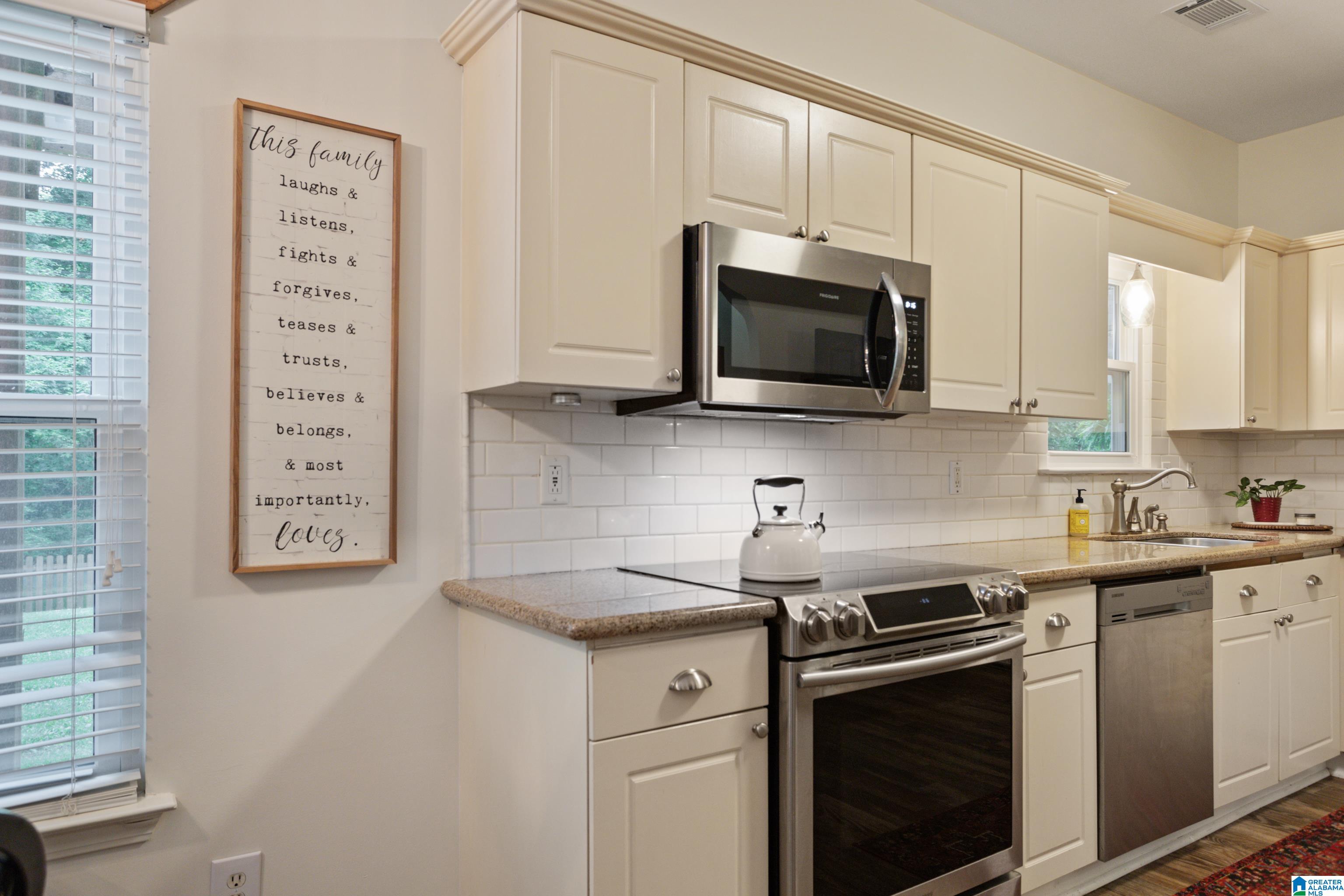 116 Blue Spring Circle Alabaster, AL 35007 - Photo 13 of 76