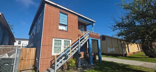 $1,600 | 712 40th Street, Galveston, TX 77550