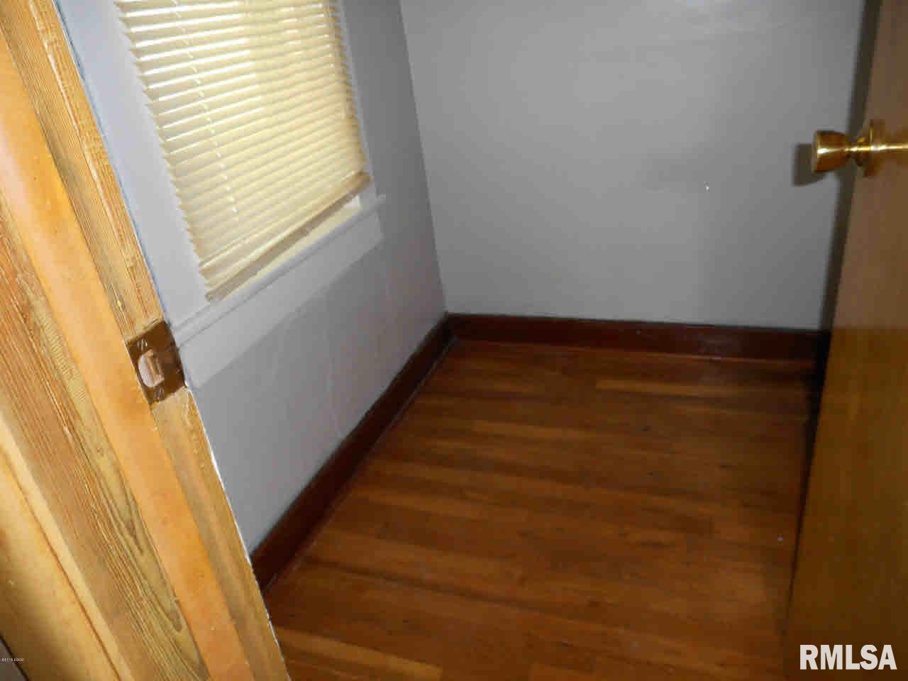 100 East Benedict Valier, IL 62891 - Photo 12 of 16 Gallery Image 12