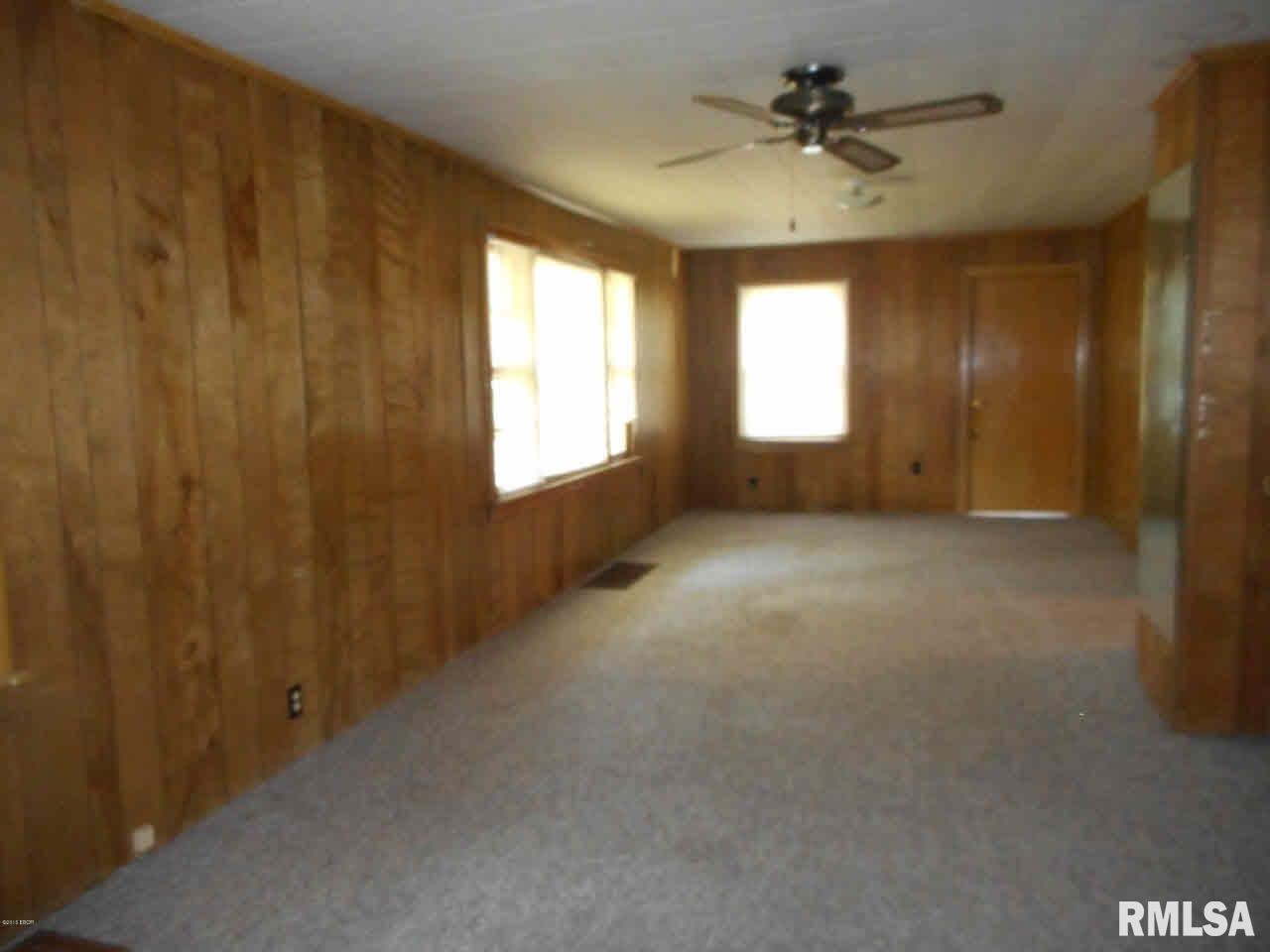 100 East Benedict Valier, IL 62891 - Photo 10 of 16 Gallery Image 10
