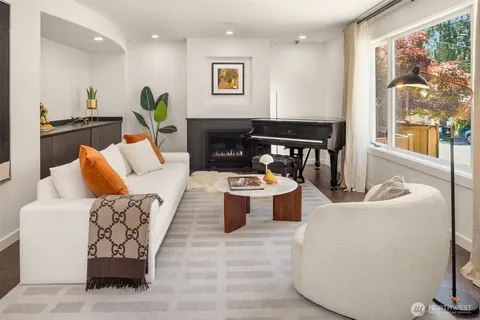 $2,950,000 | 1810 Madrona Drive, Seattle, WA 98122