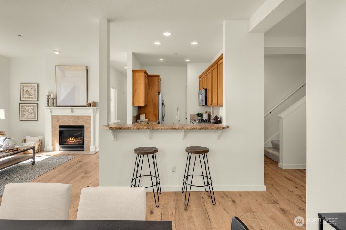 1877 16th Lane Northeast Issaquah, WA 98029 - Photo 12 of 26