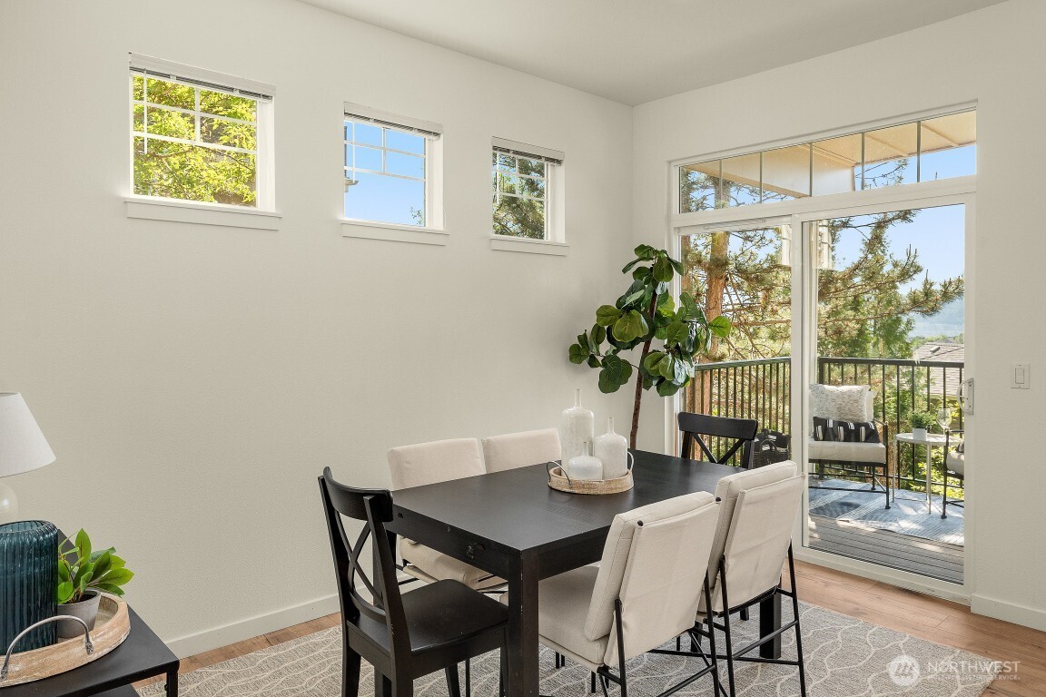 1877 16th Lane Northeast Issaquah, WA 98029 - Photo 10 of 26