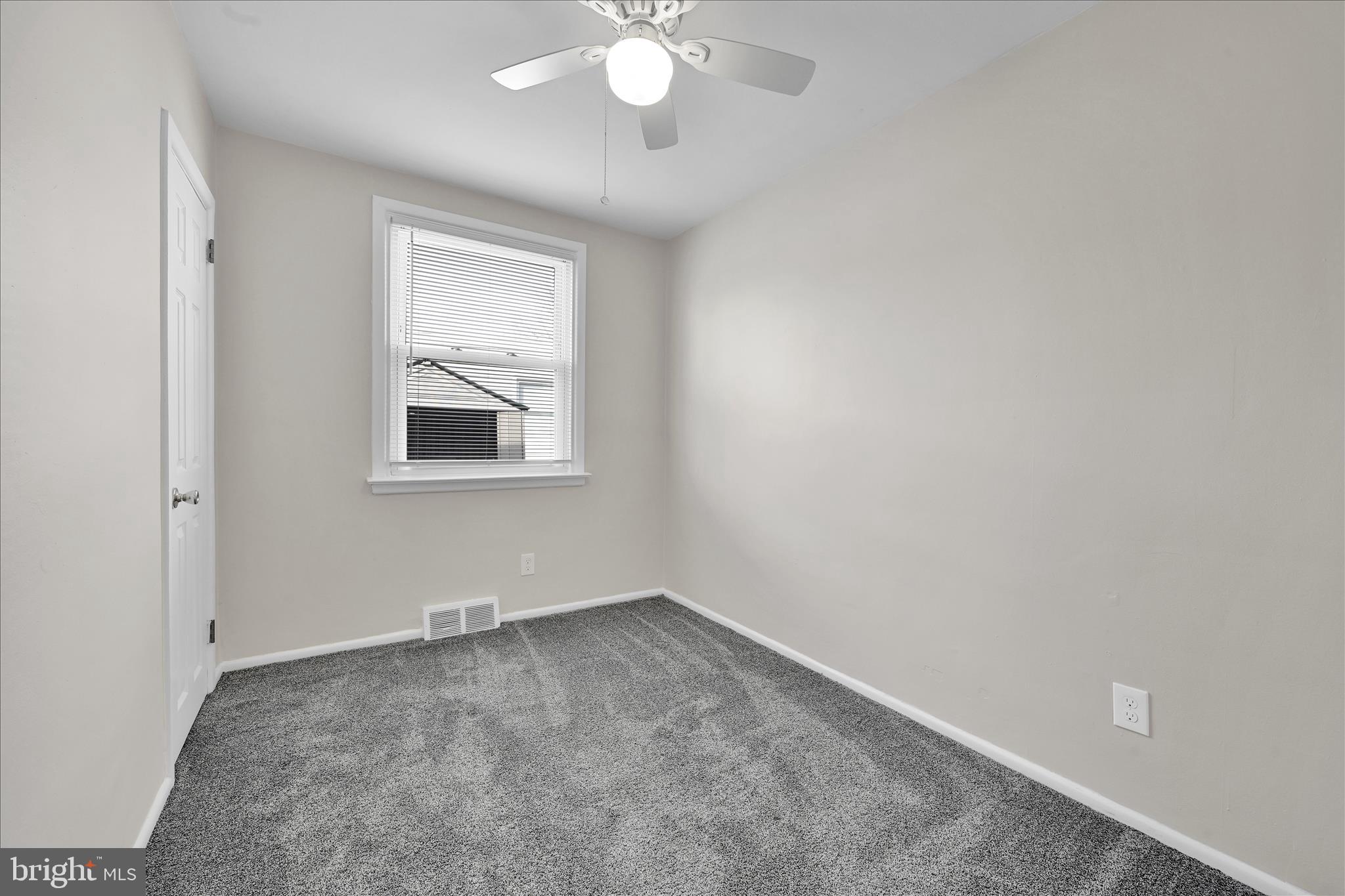 204 Ridley Avenue Folsom, PA 19033 - Photo 16 of 30 an empty room with a window