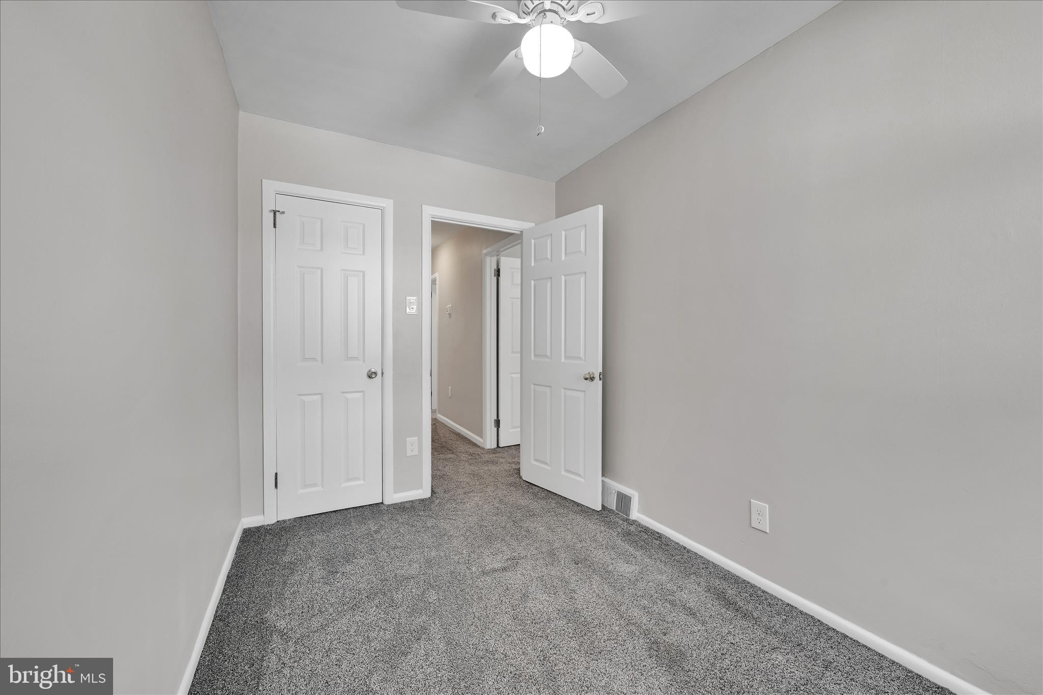 204 Ridley Avenue Folsom, PA 19033 - Photo 19 of 30 wooden floor in an empty room