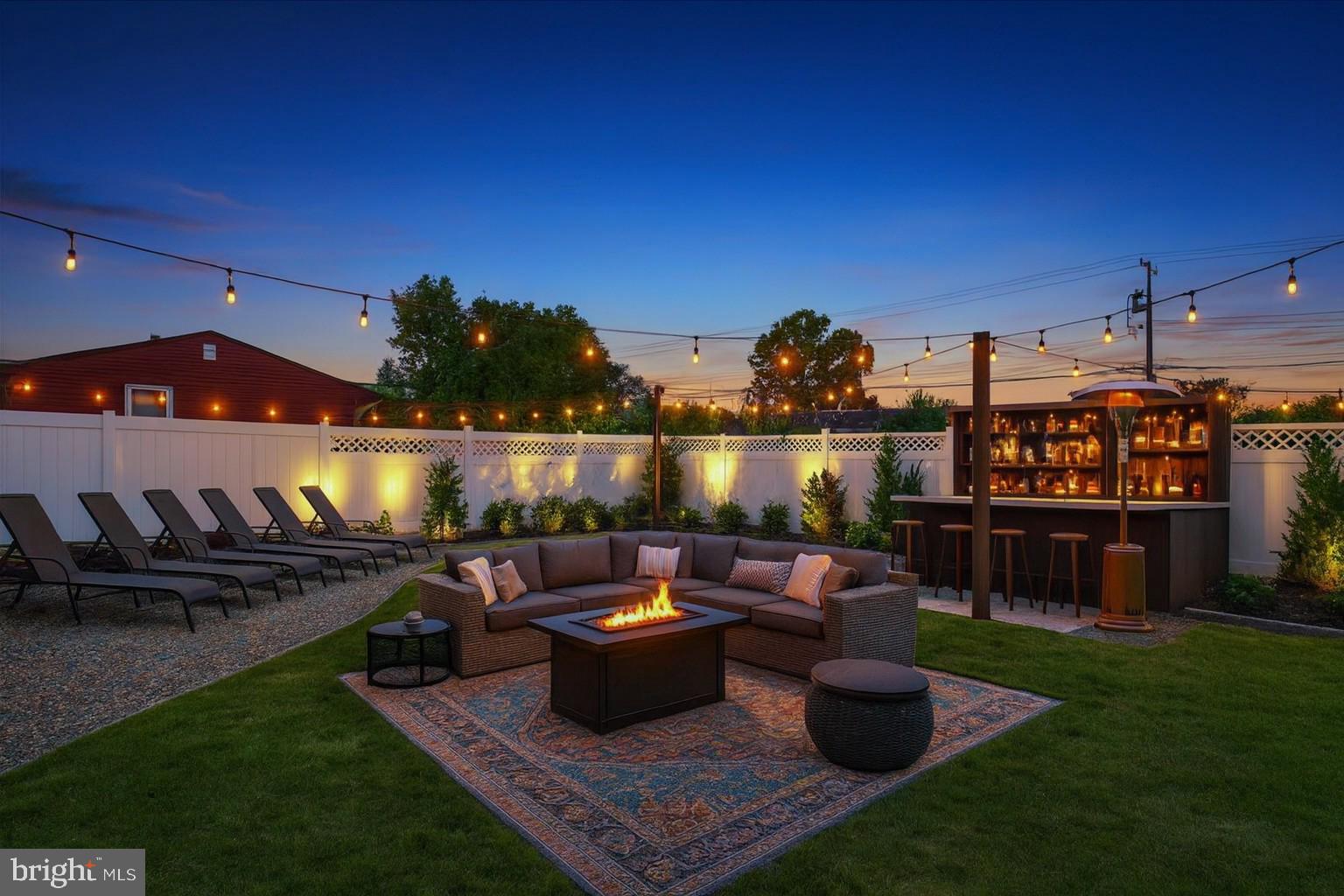 204 Ridley Avenue Folsom, PA 19033 - Photo 28 of 30 a view of a chairs and table in patio