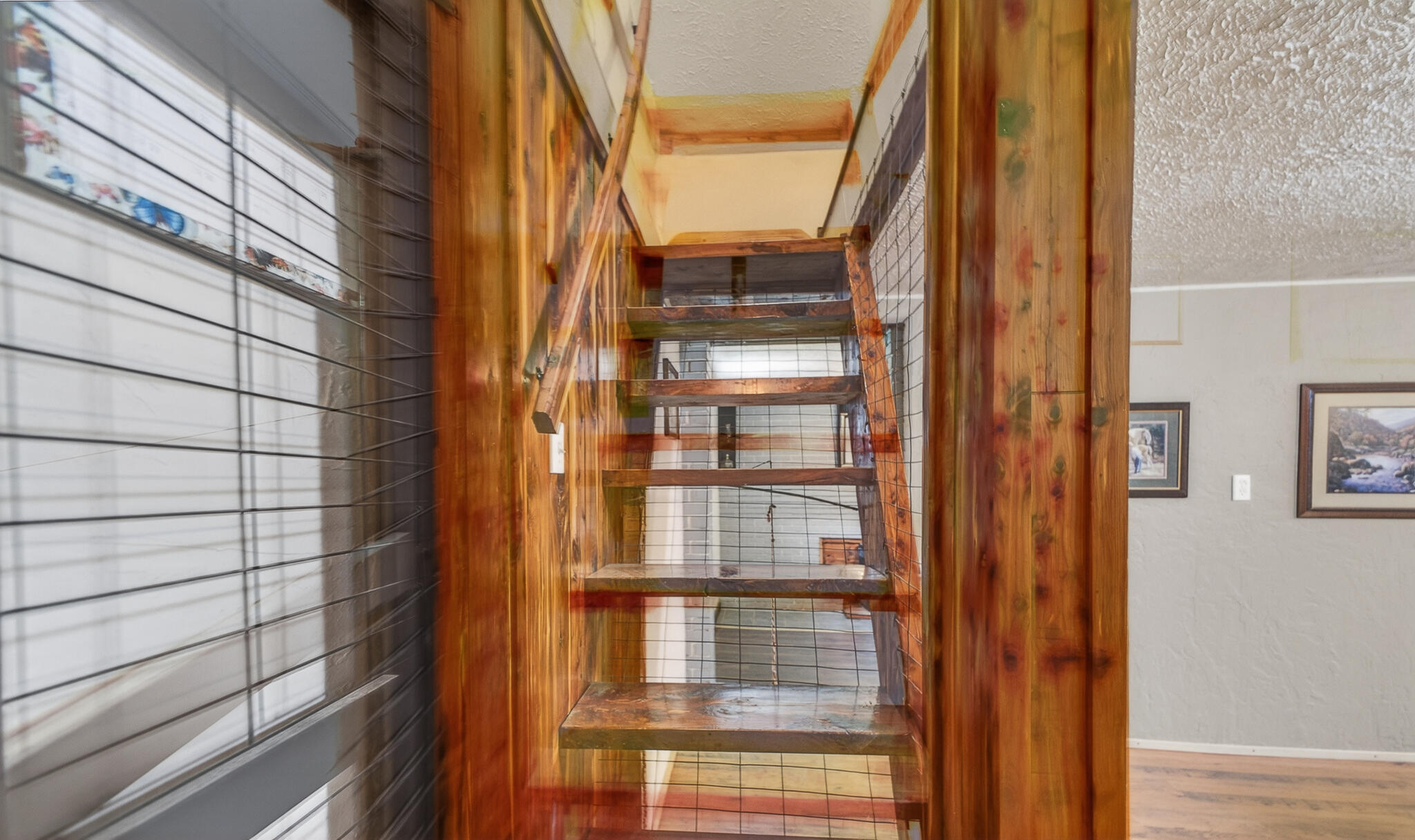 2081 Sand Ridge Road Marshfield, MO 65706 - Photo 28 of 61 Stairs