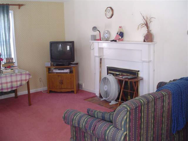 408 South Umbarger Road Muncie, IN 47304 - Photo 4 of 9 Gallery Image 4