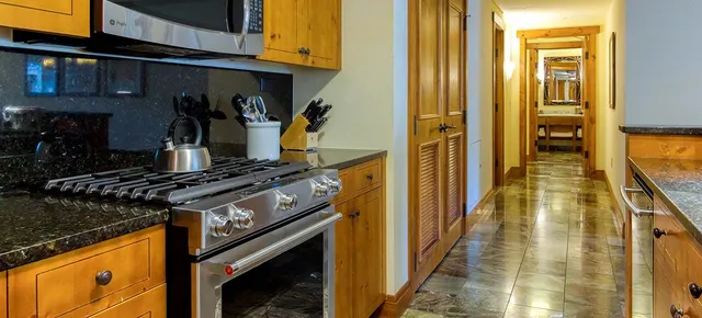 $180,000 | 7412 Mountain Road, Unit 318 #503, Stowe, VT 05672