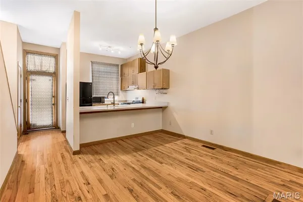 $269,900 | 2234 Hickory Street, St. Louis, MO 63104