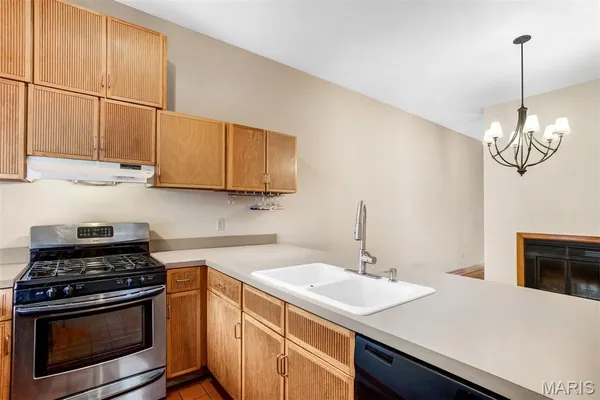 $269,900 | 2234 Hickory Street, St. Louis, MO 63104