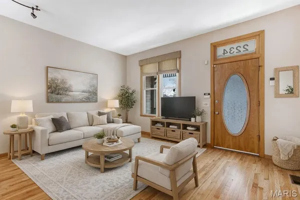 $269,900 | 2234 Hickory Street, St. Louis, MO 63104