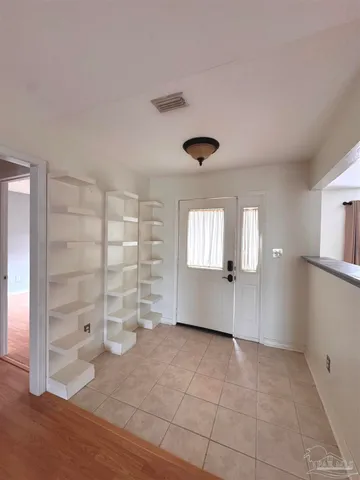 $2,100 | 1783 Village Parkway, Gulf Breeze, FL 32563