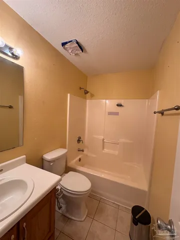 $2,100 | 1783 Village Parkway, Gulf Breeze, FL 32563