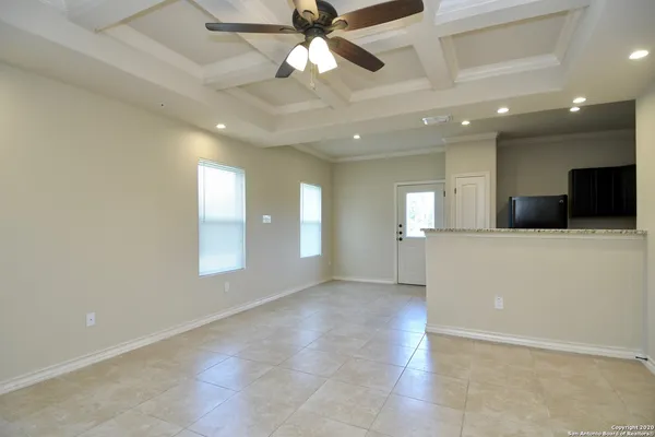 $1,350 | 6610 Arancione Avenue, Unit 103, San Antonio, TX 78233