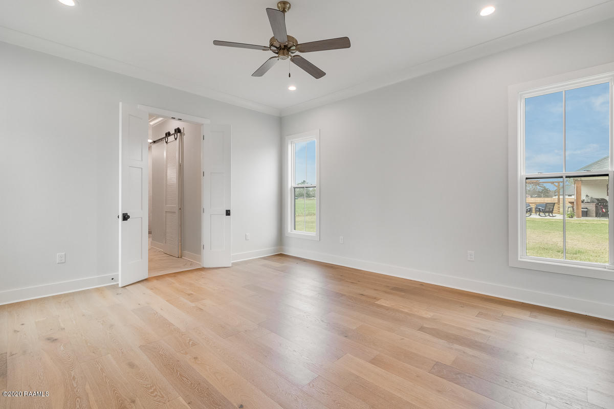 204 Ridgecroft Drive Carencro, LA 70520 - Photo 16 of 29 204 Ridgecroft-17