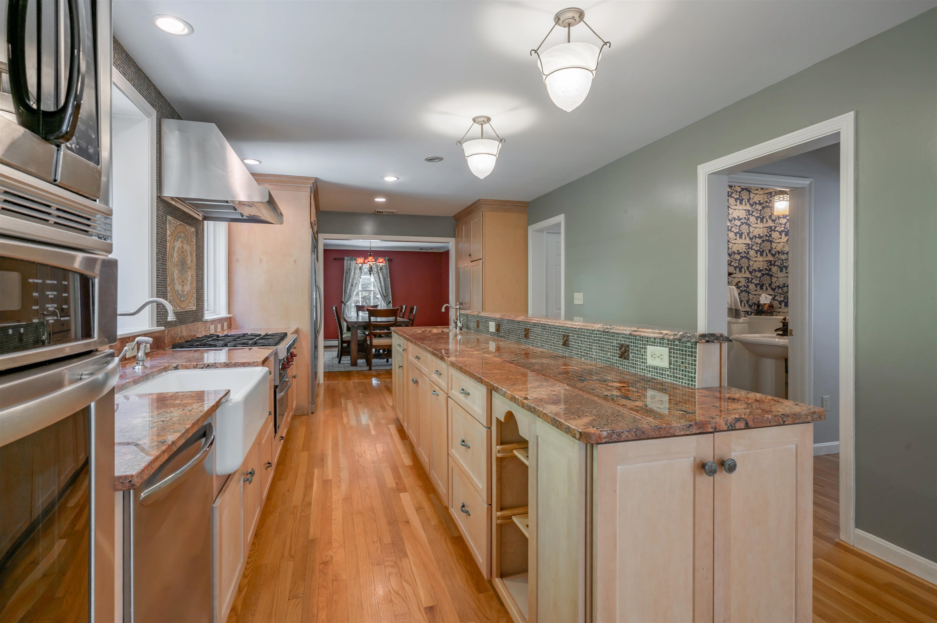 67 Sargent Road Hollis, NH 03049 - Photo 13 of 57