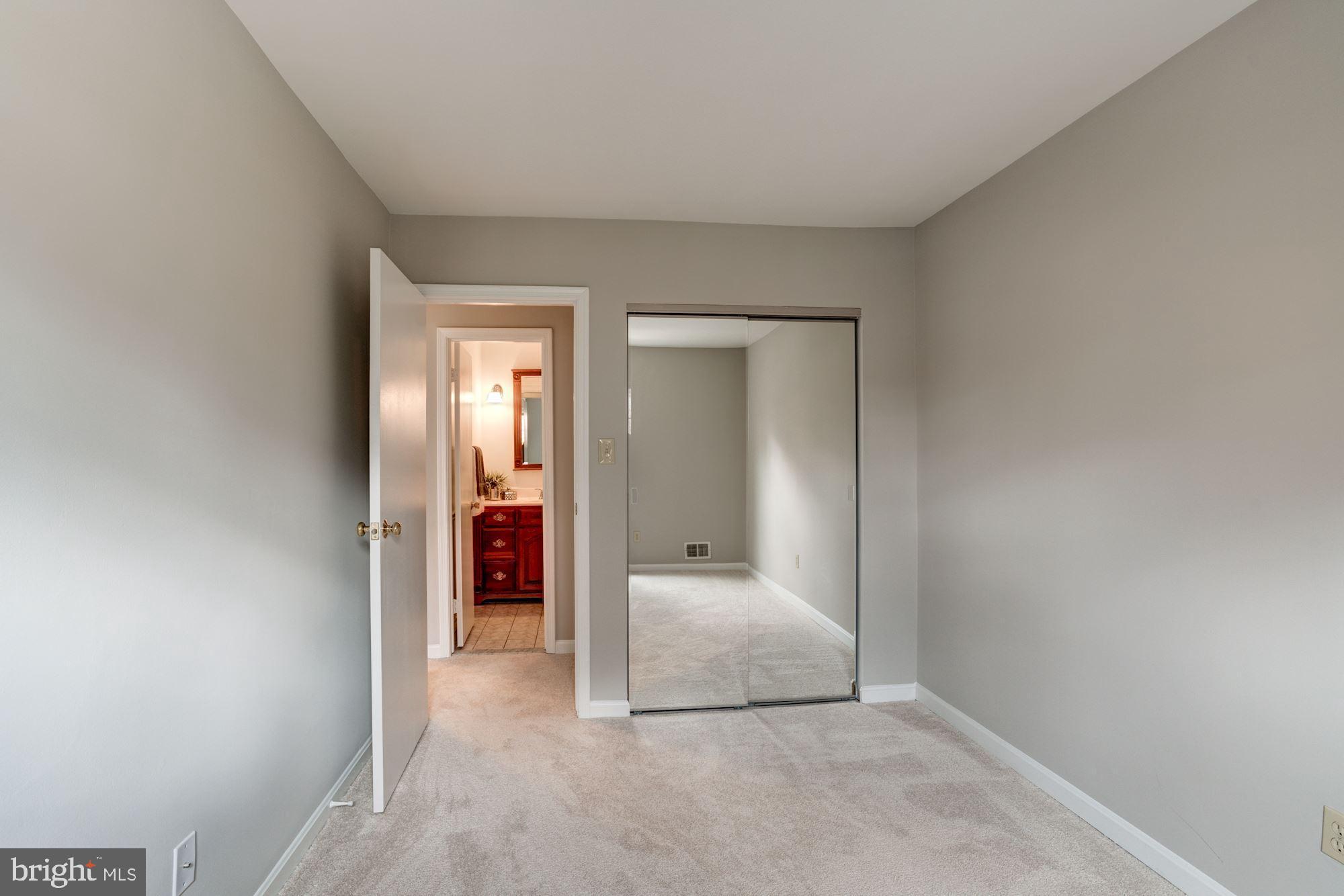 2444 Alsop Court Reston, VA 20191 - Photo 19 of 27 3RD BEDROOM