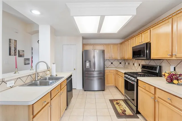 $315,000 | 141 Buffalo Creek Drive, DeSoto, TX 75115