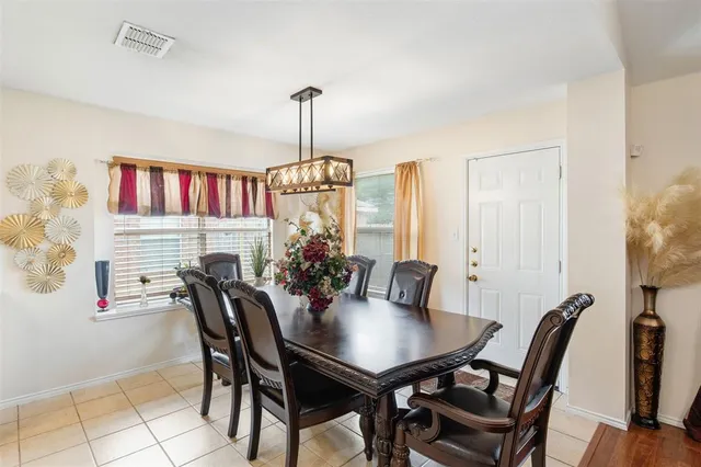 $315,000 | 141 Buffalo Creek Drive, DeSoto, TX 75115