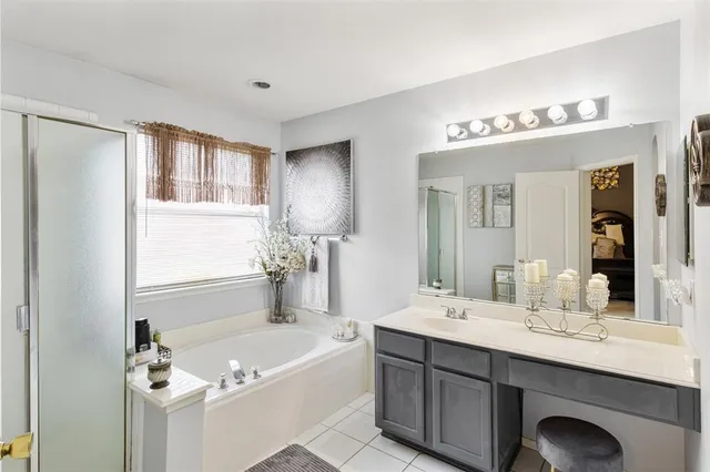 $315,000 | 141 Buffalo Creek Drive, DeSoto, TX 75115