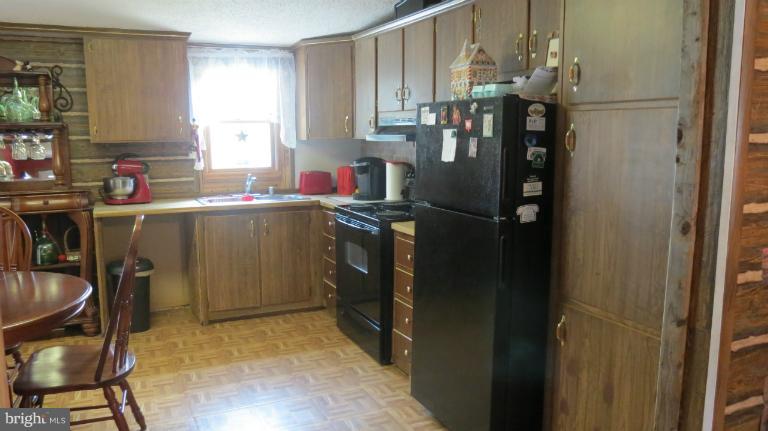 2308 Castleton Road Darlington, MD 21034 - Photo 2 of 14 Kitchen