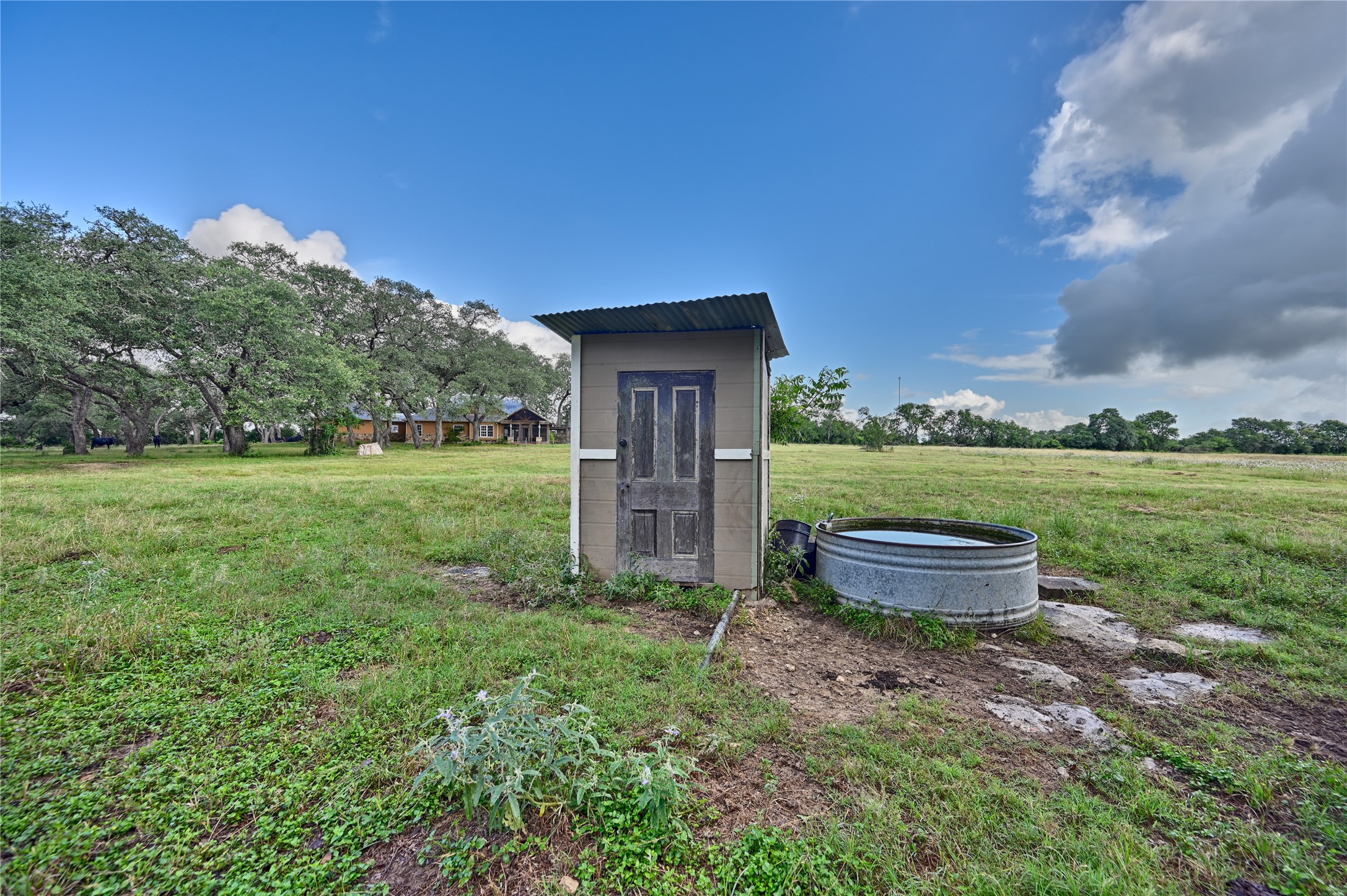 10100 Harmon School Road Burton, TX 77835 - Photo 24 of 26 Exterior well house