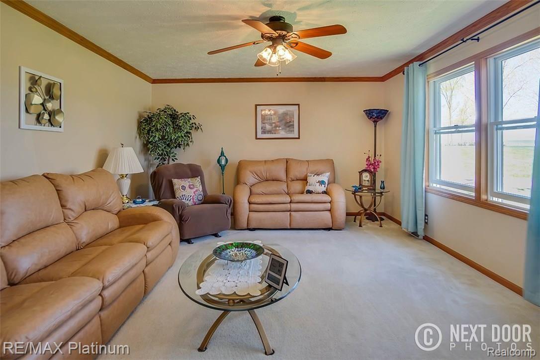 9101 Crofoot Road Fowlerville, MI 48836 - Photo 5 of 32 DSC00403 copy.jpg
