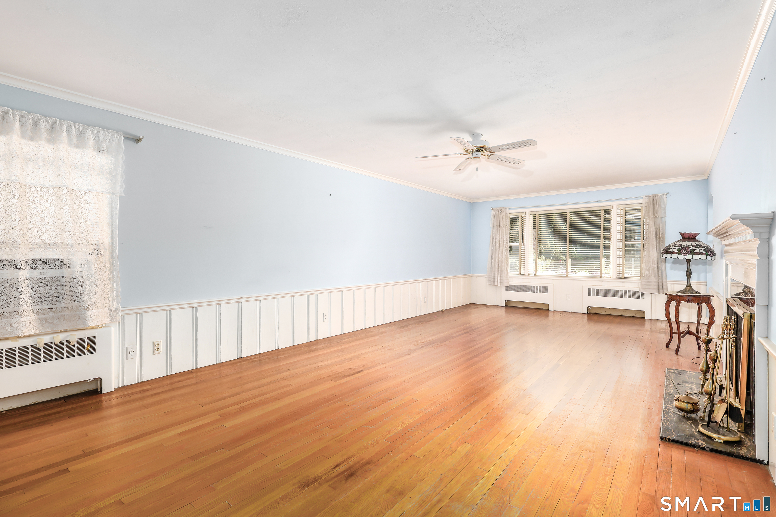 124 Chestnut Hill Road Trumbull, CT 06611 - Photo 9 of 38 Gallery Image 9