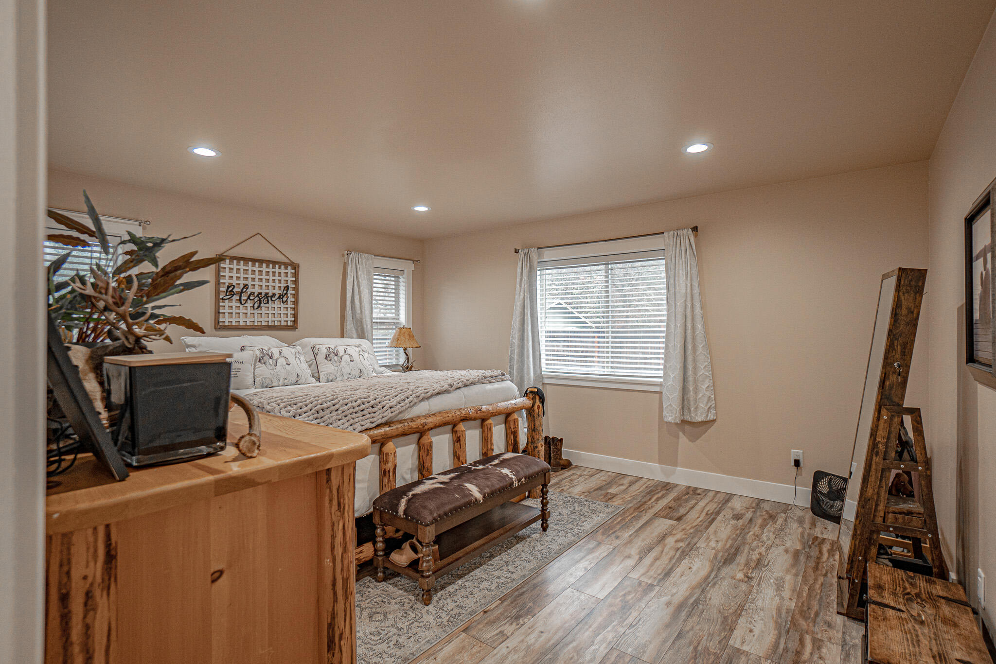 1027 Chevney Drive Shady Cove, OR 97539 - Photo 13 of 29 DSC02753-HDR