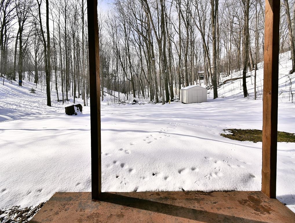 4669 Barnes Road Traverse City, MI 49684 - Photo 17 of 20 1897600-16.JPG