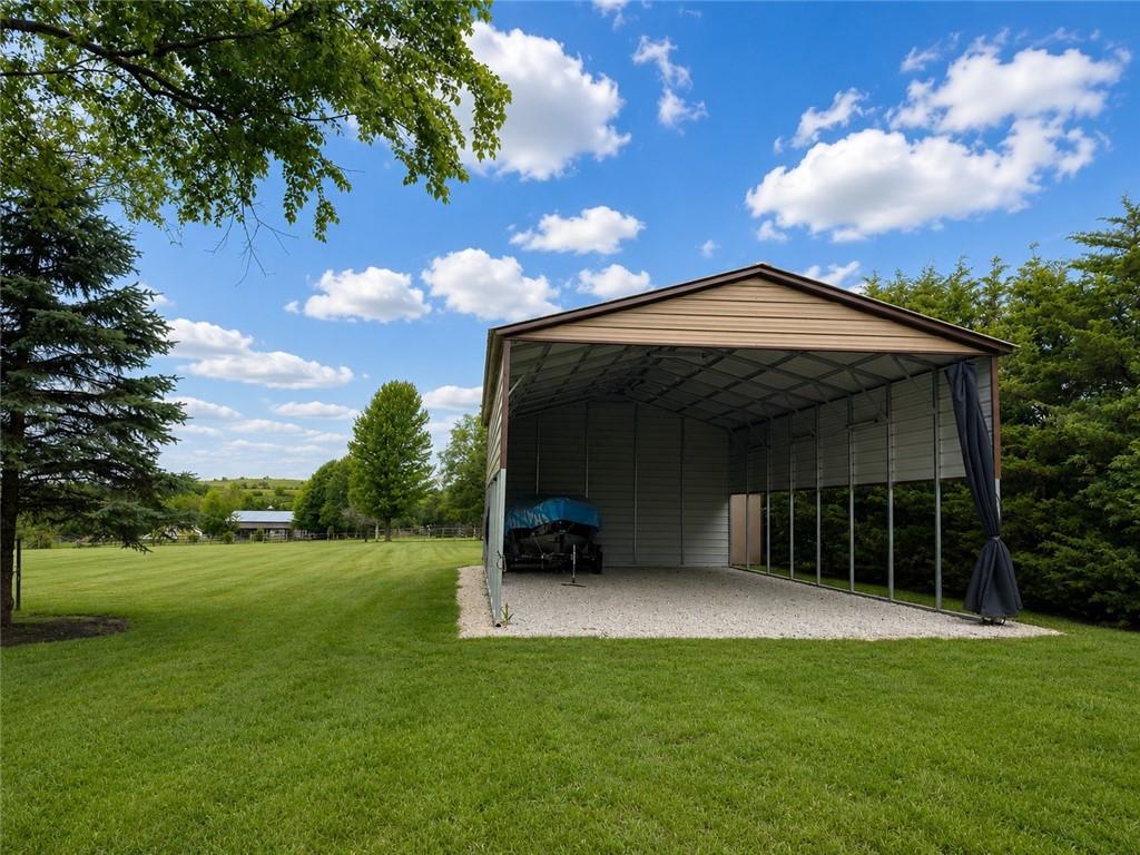 21600 South Lackman Road Spring Hill, KS 66083 - Photo 6 of 10