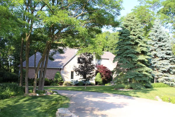 $1,199,900 | 60 Timber Ridge Court, Milan, MI 48160