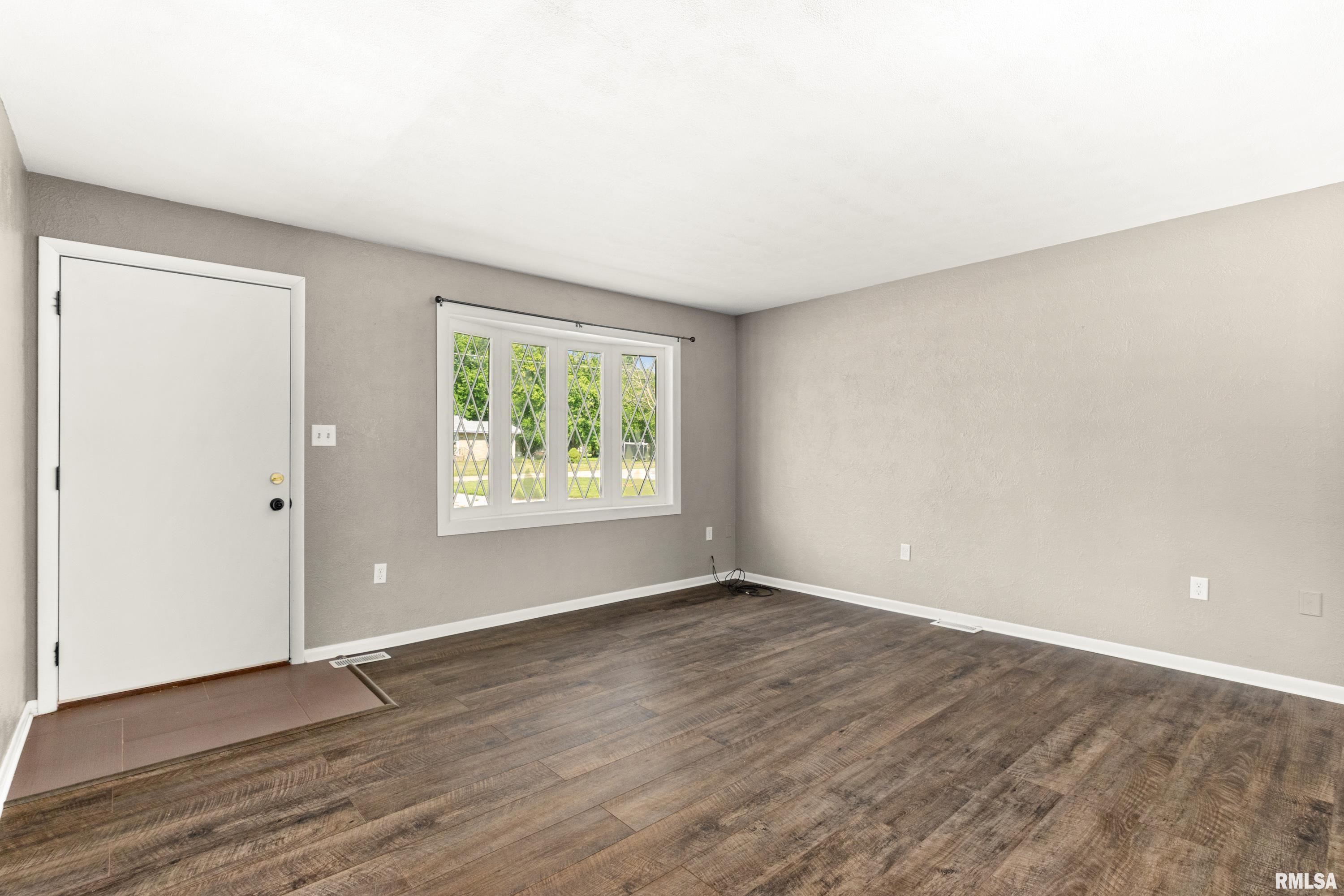 232 Sheffield Road Groveland, IL 61535 - Photo 14 of 36 Gallery Image 14
