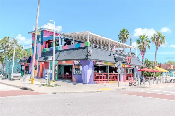 $1,800 | 3128 59th Street South, Unit 205, Gulfport, FL 33707