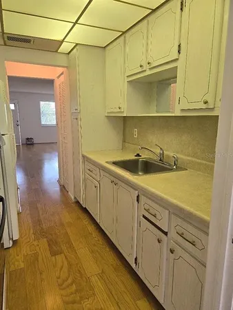 $1,800 | 3128 59th Street South, Unit 205, Gulfport, FL 33707