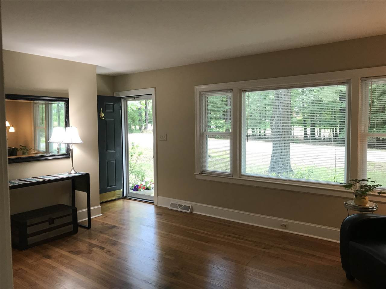 4129 Old Road Durham, NC 27712 - Photo 4 of 12 Living Room